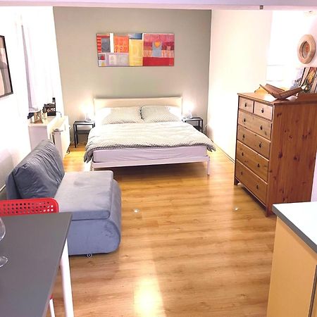 Apartament Charming Studio In The Old Town Bratysława Zewnętrze zdjęcie