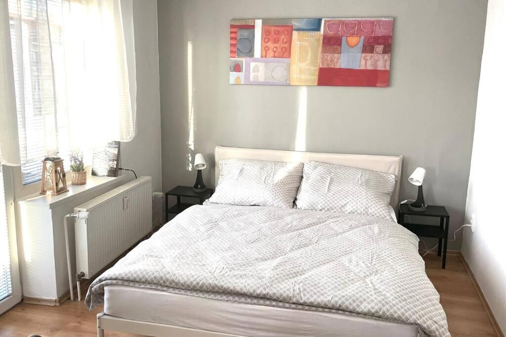 Apartament Charming Studio In The Old Town Bratysława Zewnętrze zdjęcie